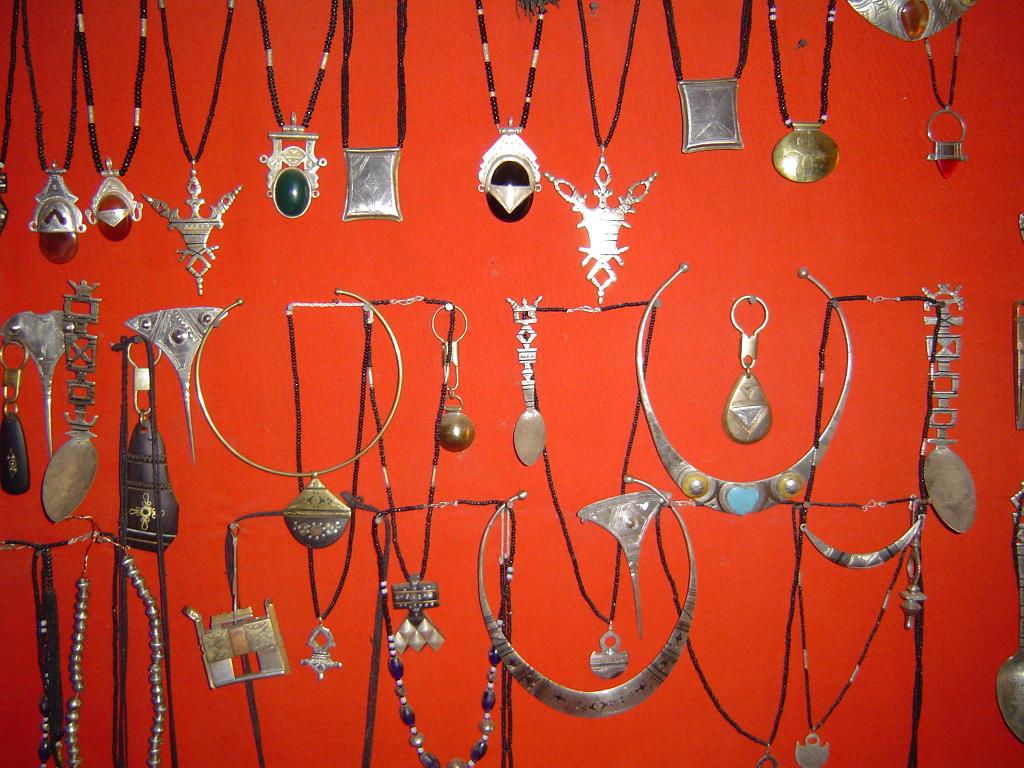 Awesome, hand-made jewelry is found in abundance at the Gao Maison des Artisans
