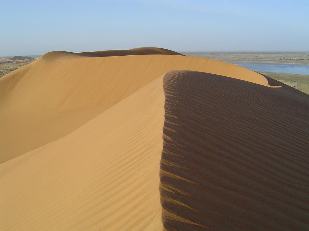 Want to make the first tracks while sumitting the Pink Dune in Gao?