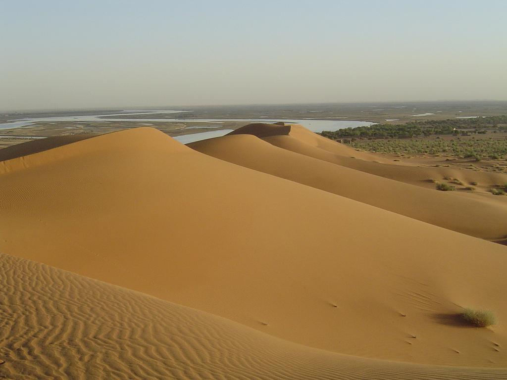 Looking back toward Gao from the top of the Pink Dune